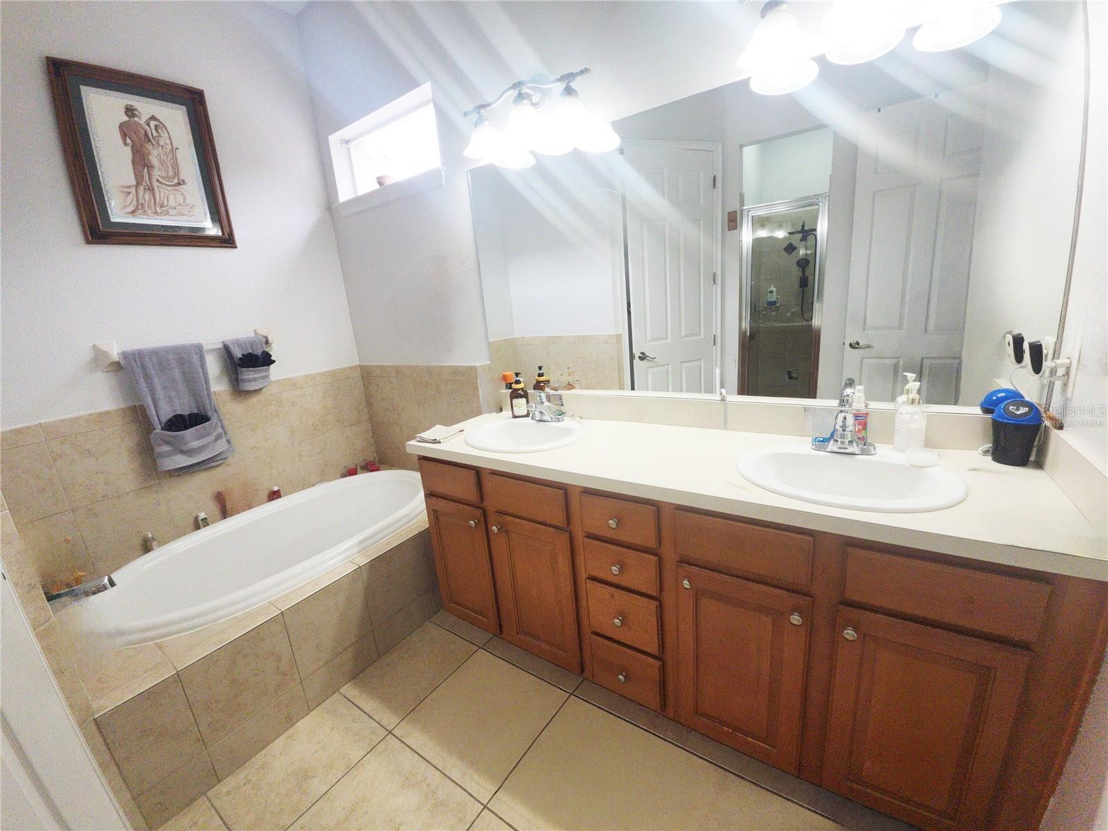 8604 Tidal Breeze Dr Property Photo 34