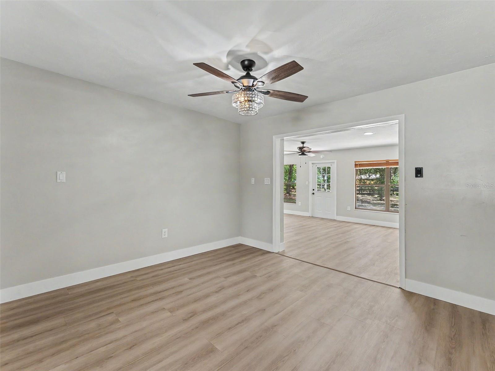 162 W Massachusetts St Property Photo 22