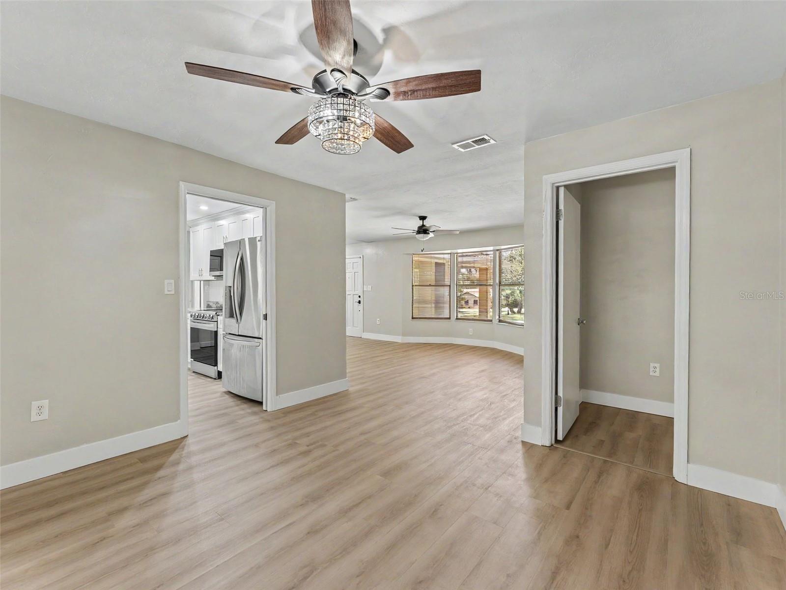 162 W Massachusetts St Property Photo 23