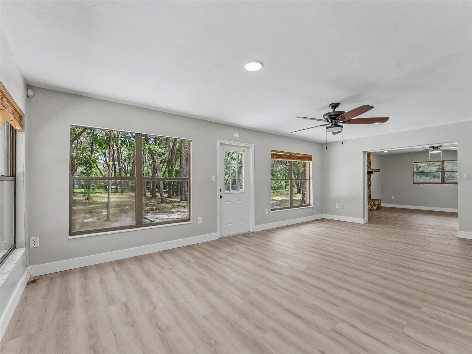 162 W Massachusetts St Property Photo 44