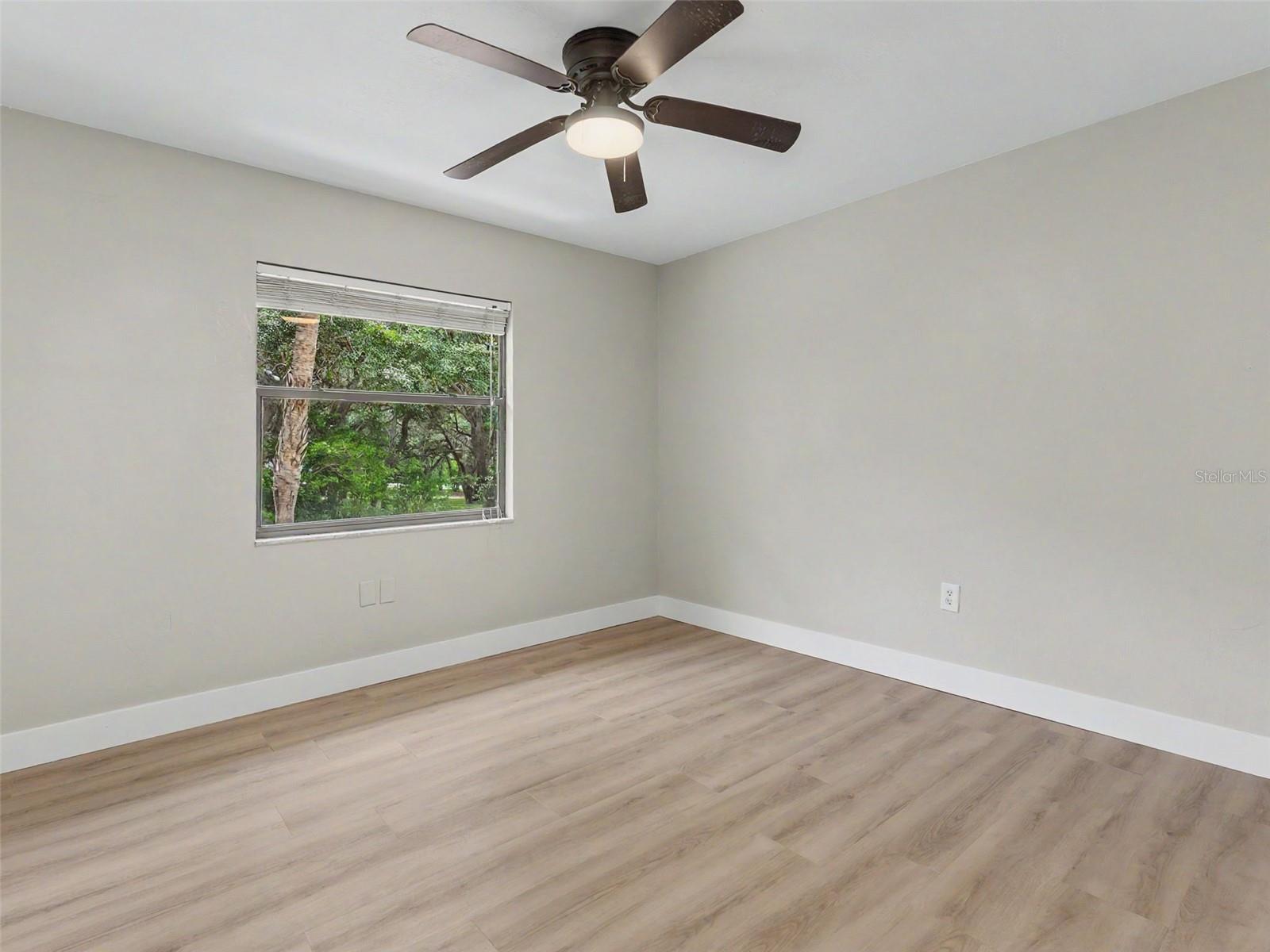 162 W Massachusetts St Property Photo 54