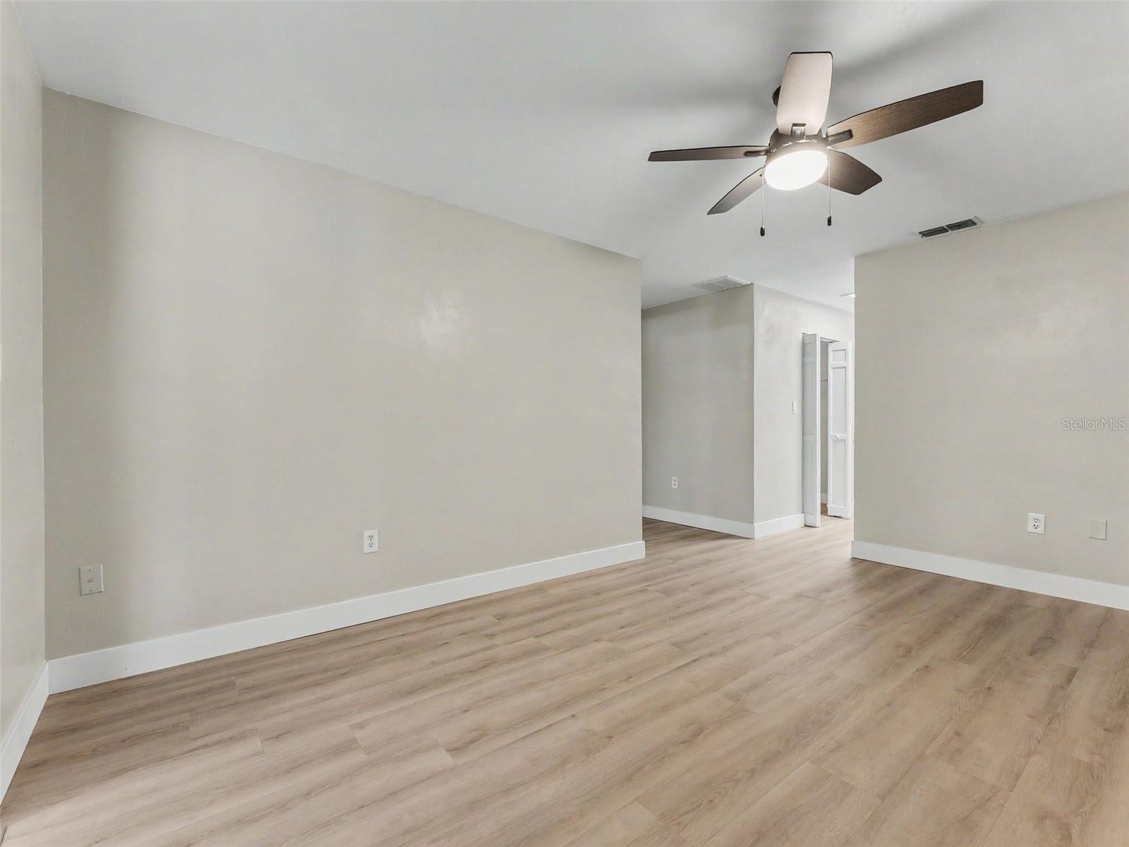 162 W Massachusetts St Property Photo 83