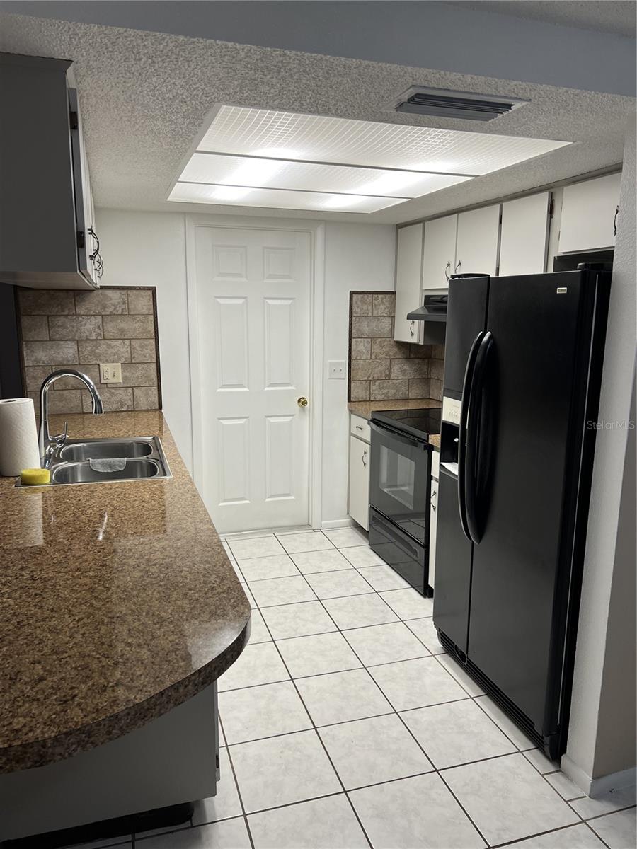 4813 Dogwood St Property Photo 3