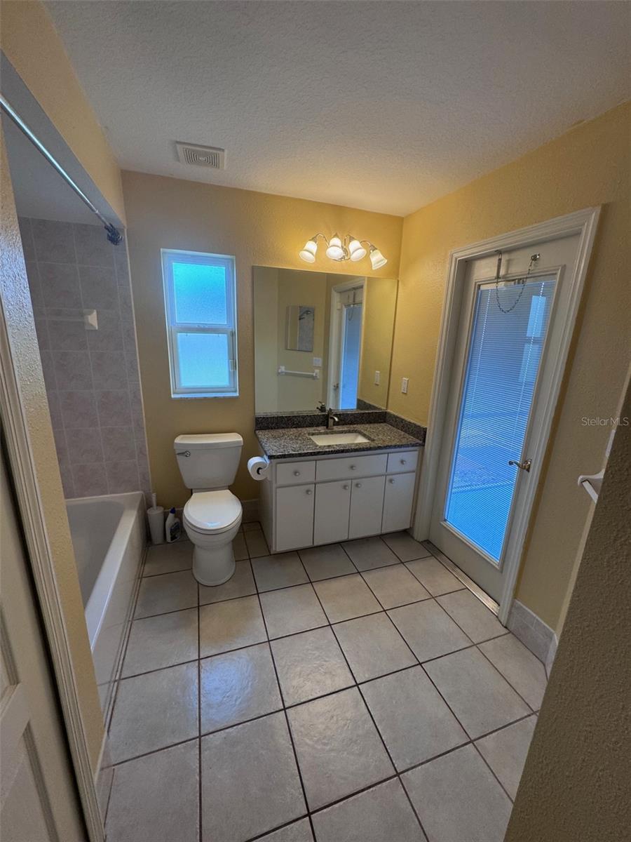 14296 Pullman Dr Property Photo 11