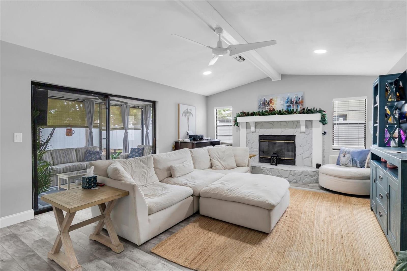 8038 Buttonball Ln Property Photo 4
