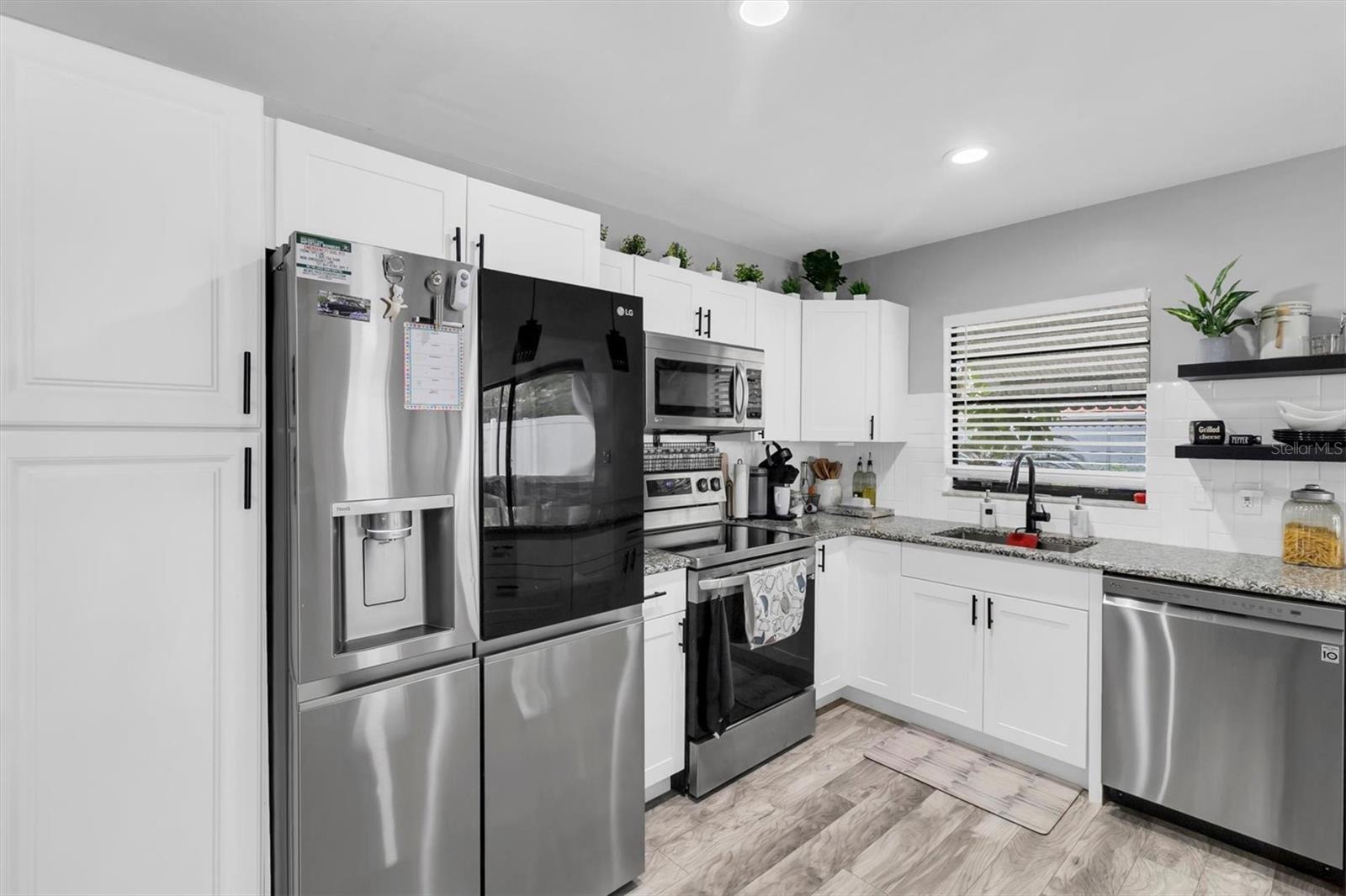 8038 Buttonball Ln Property Photo 8