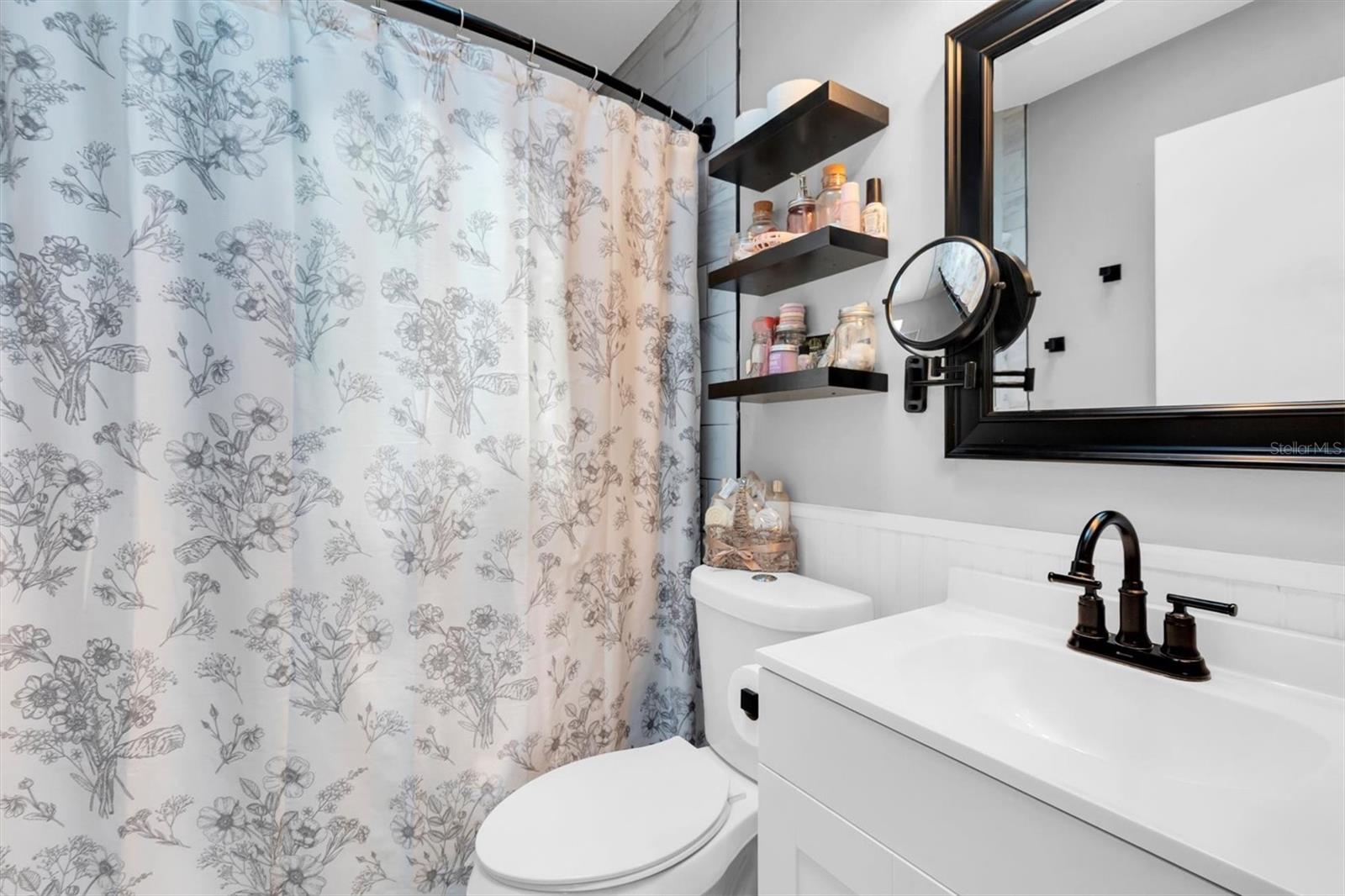8038 Buttonball Ln Property Photo 19