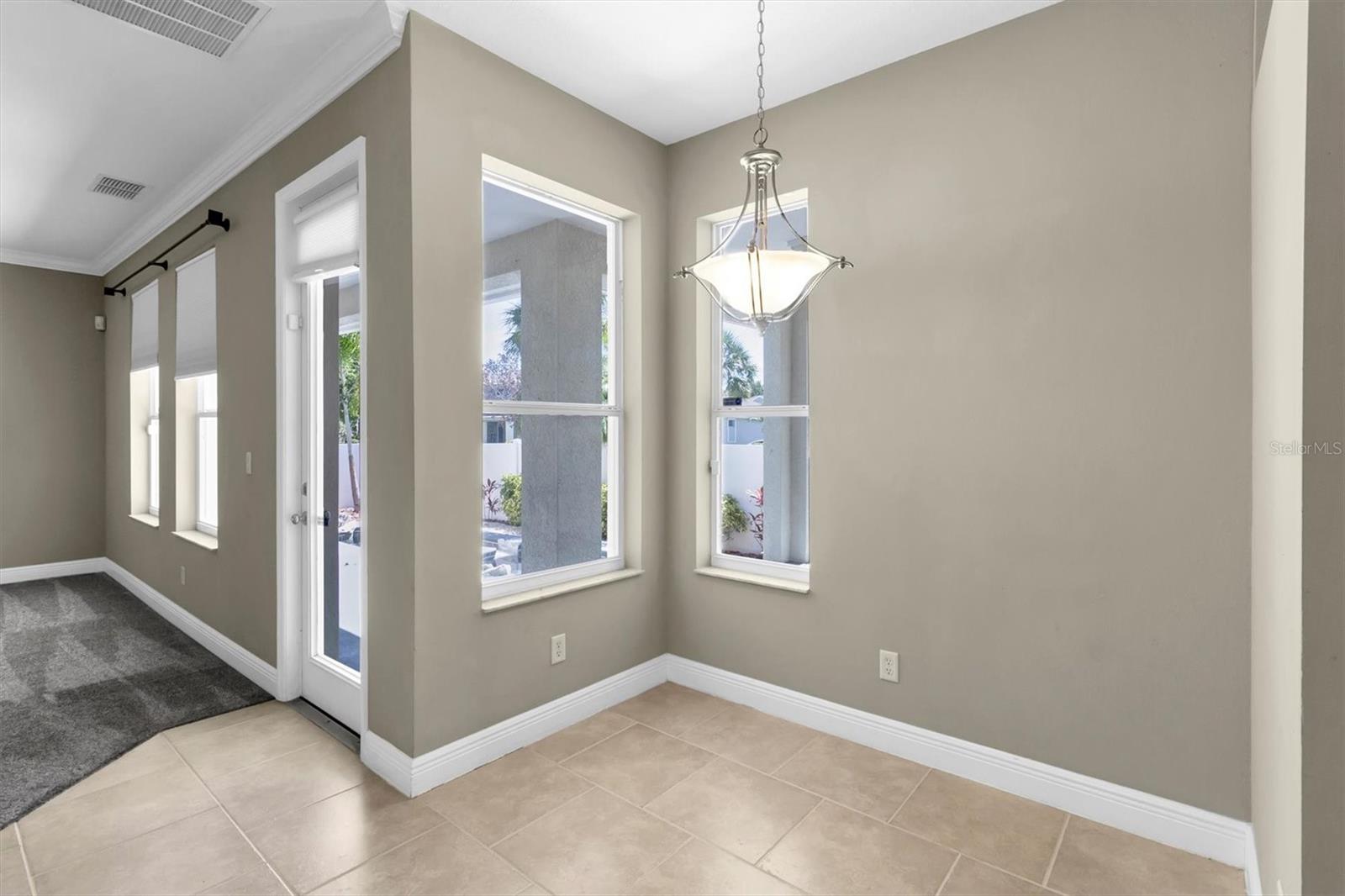 10121 Porch St Property Photo 16