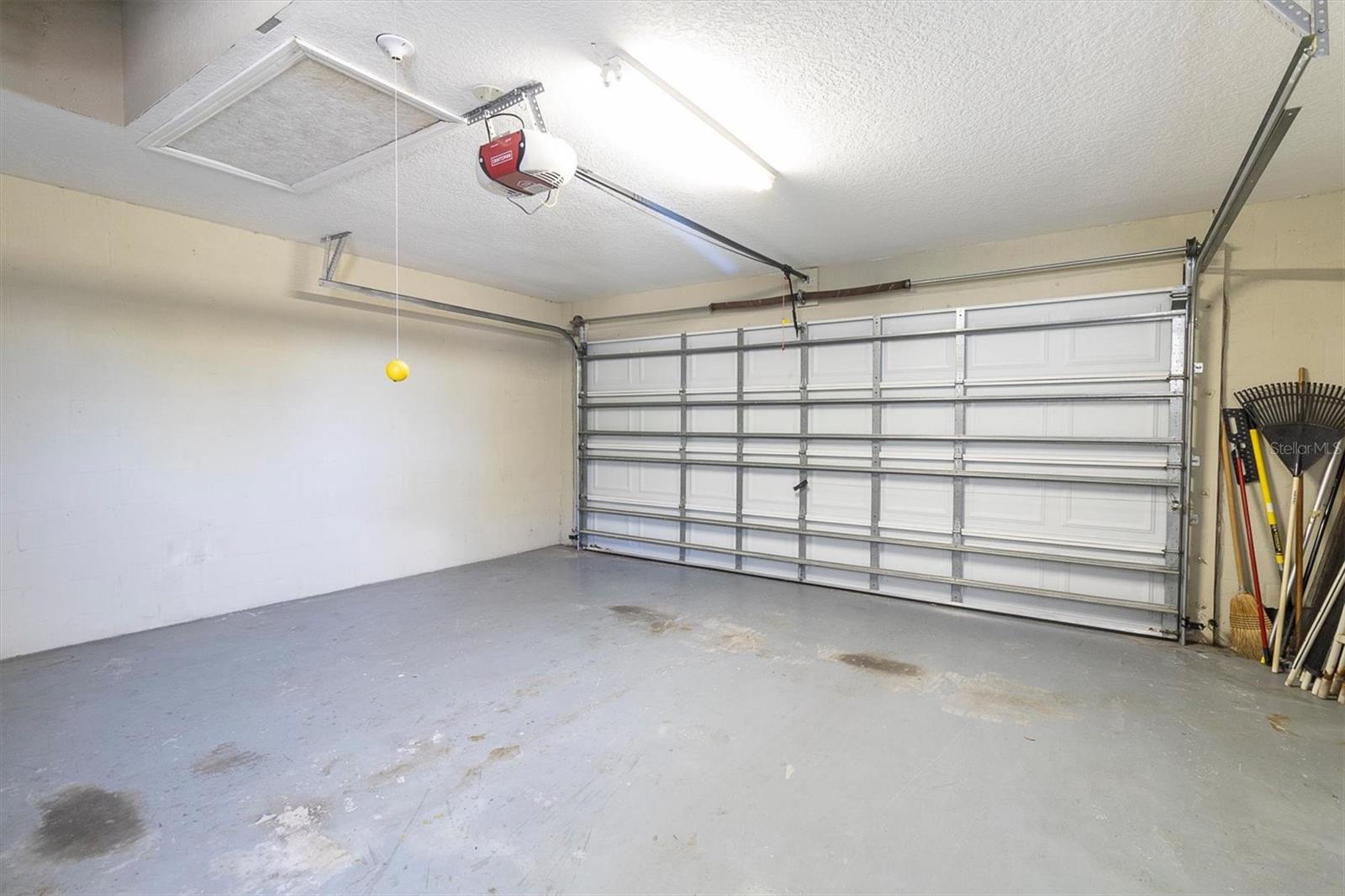 10121 Porch St Property Photo 51