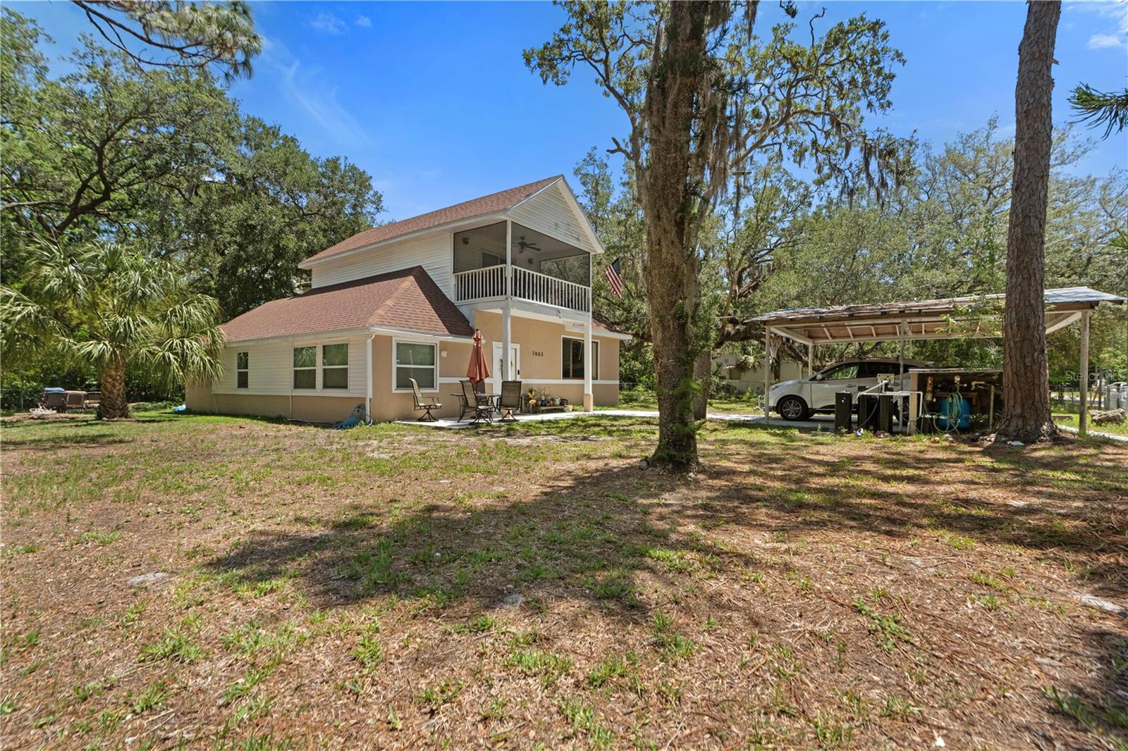 7803 Cadillac Ave Property Photo 3