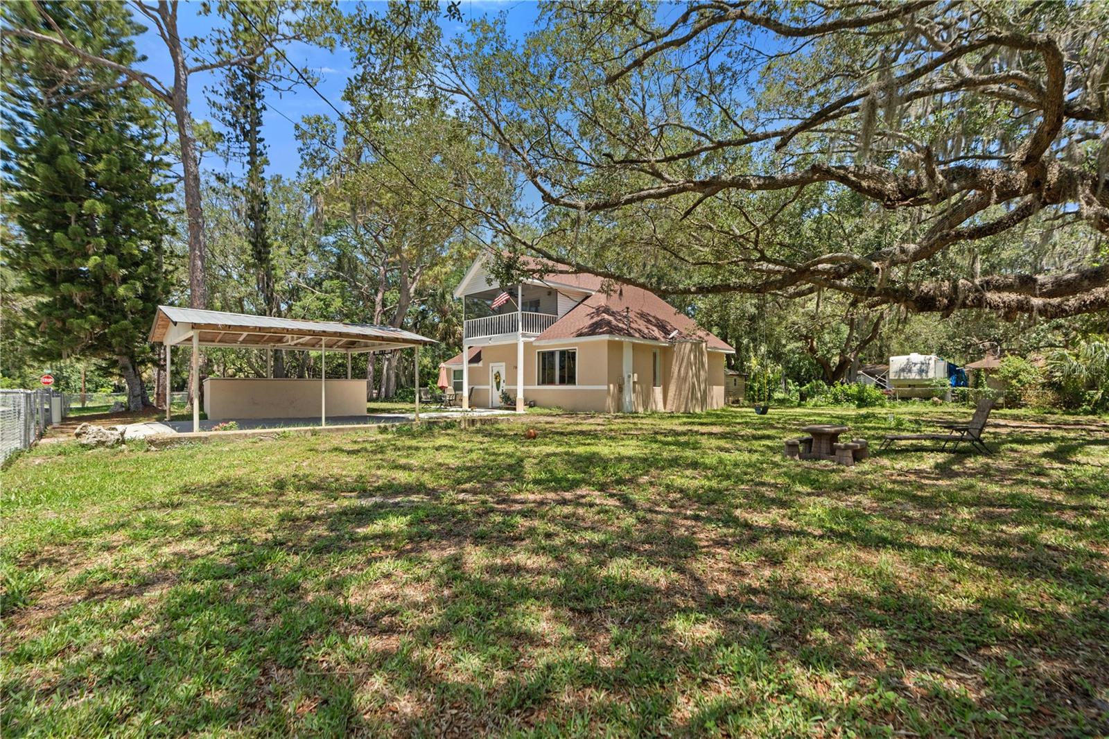 7803 Cadillac Ave Property Photo 4