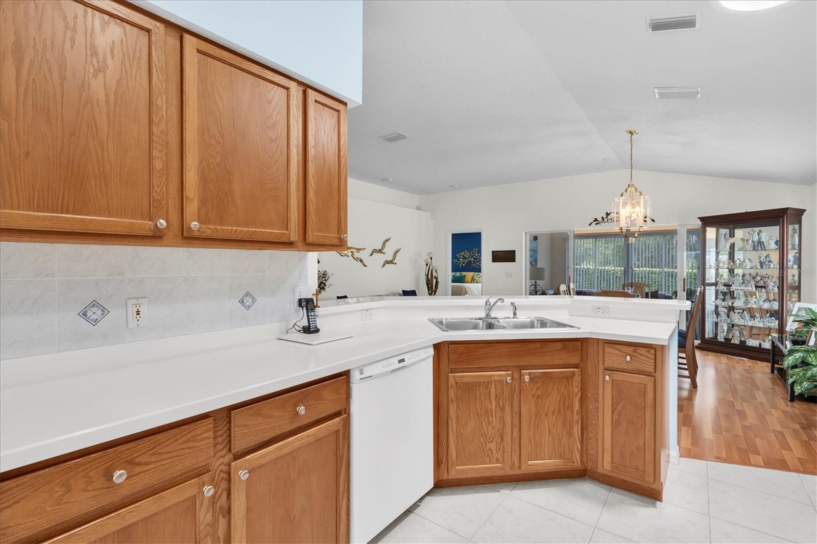 11250 Hollander Ave Property Photo 15