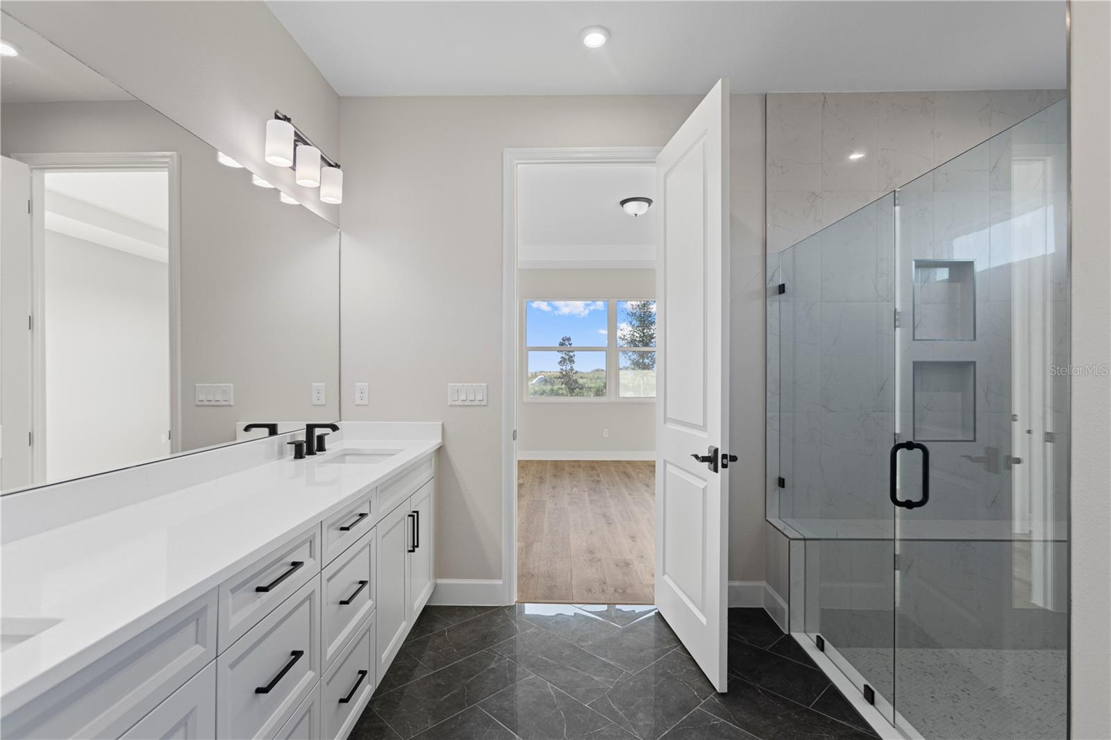 1617 Bellagio Loop Property Photo 11