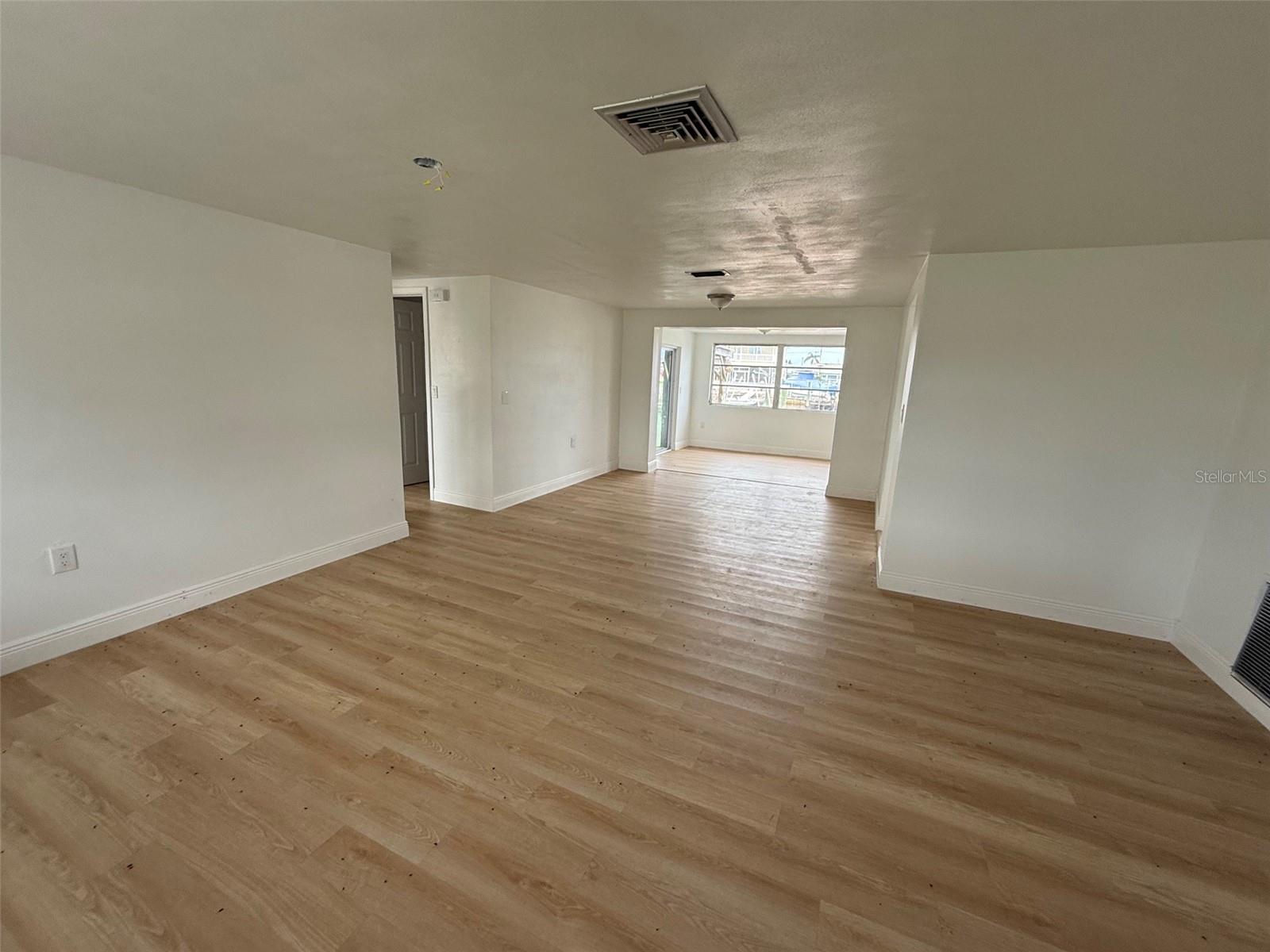 12739 3rd Isle Property Photo 8