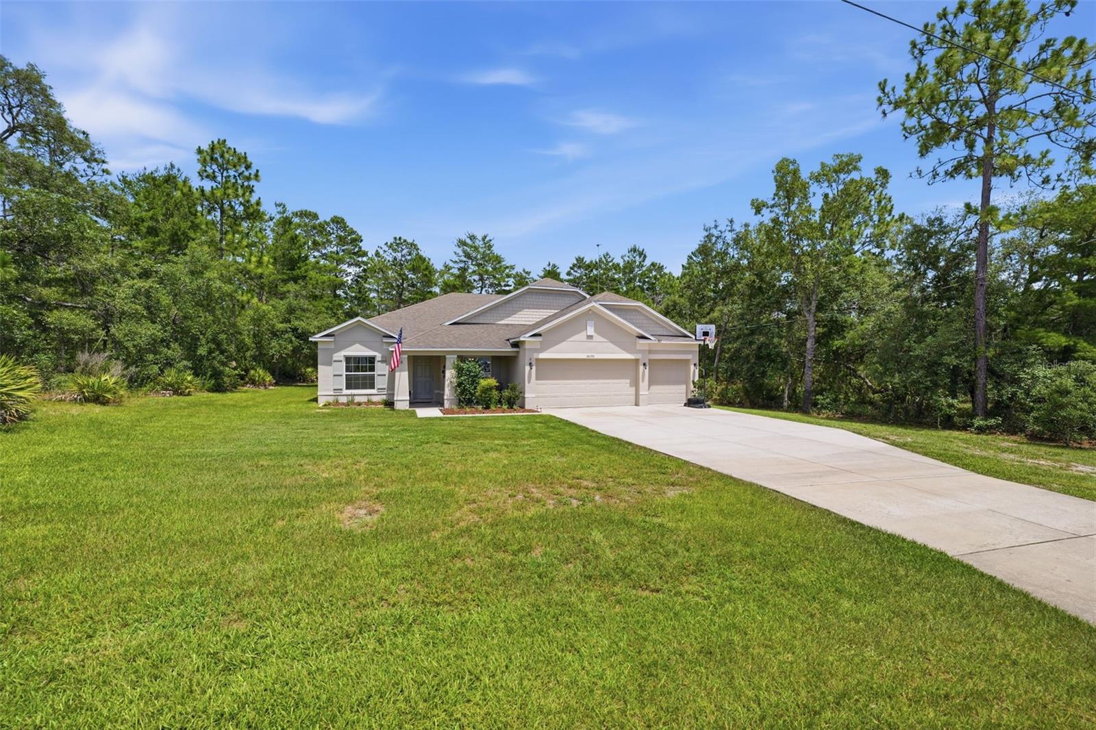 18296 Maberly Rd Property Photo 5