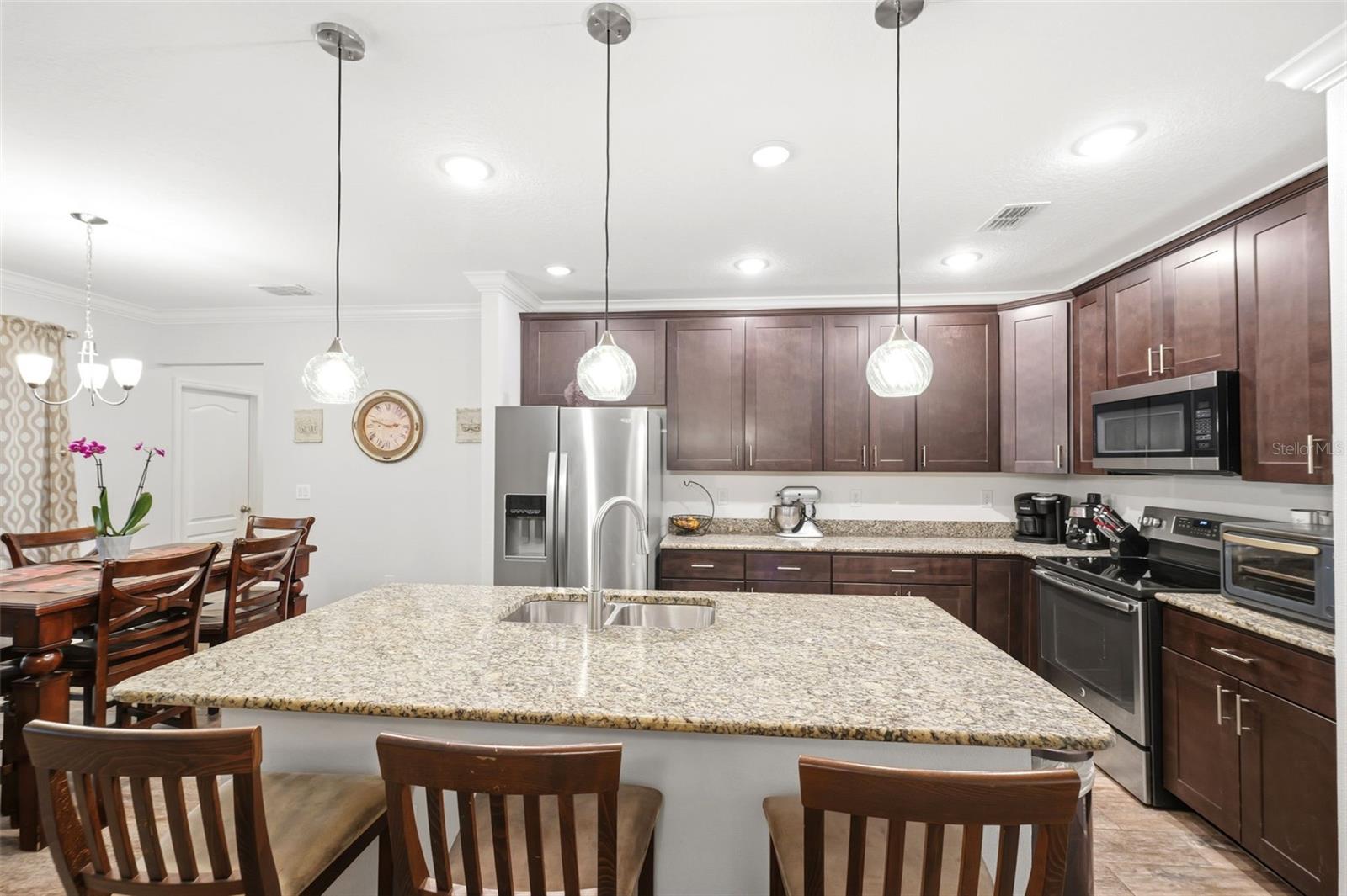 18296 Maberly Rd Property Photo 17