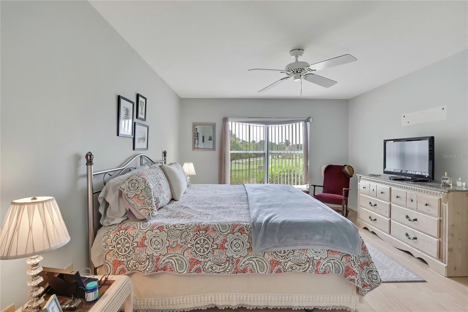 547 W Hillwood Path Property Photo 12