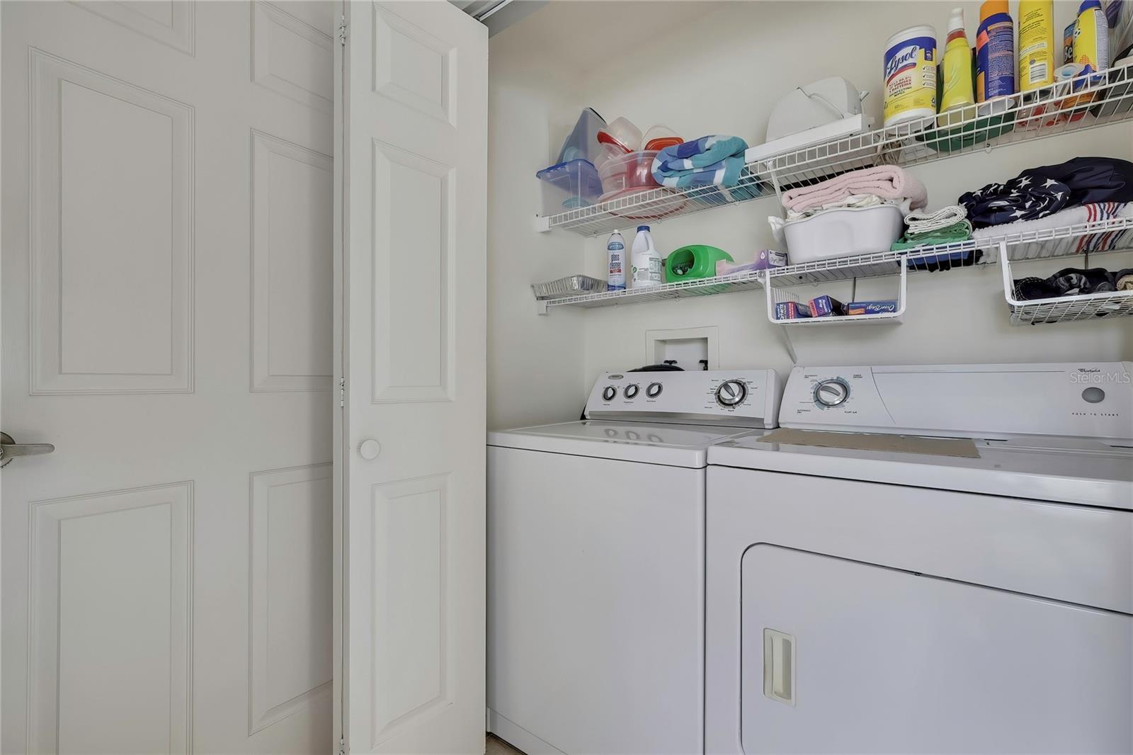 547 W Hillwood Path Property Photo 20