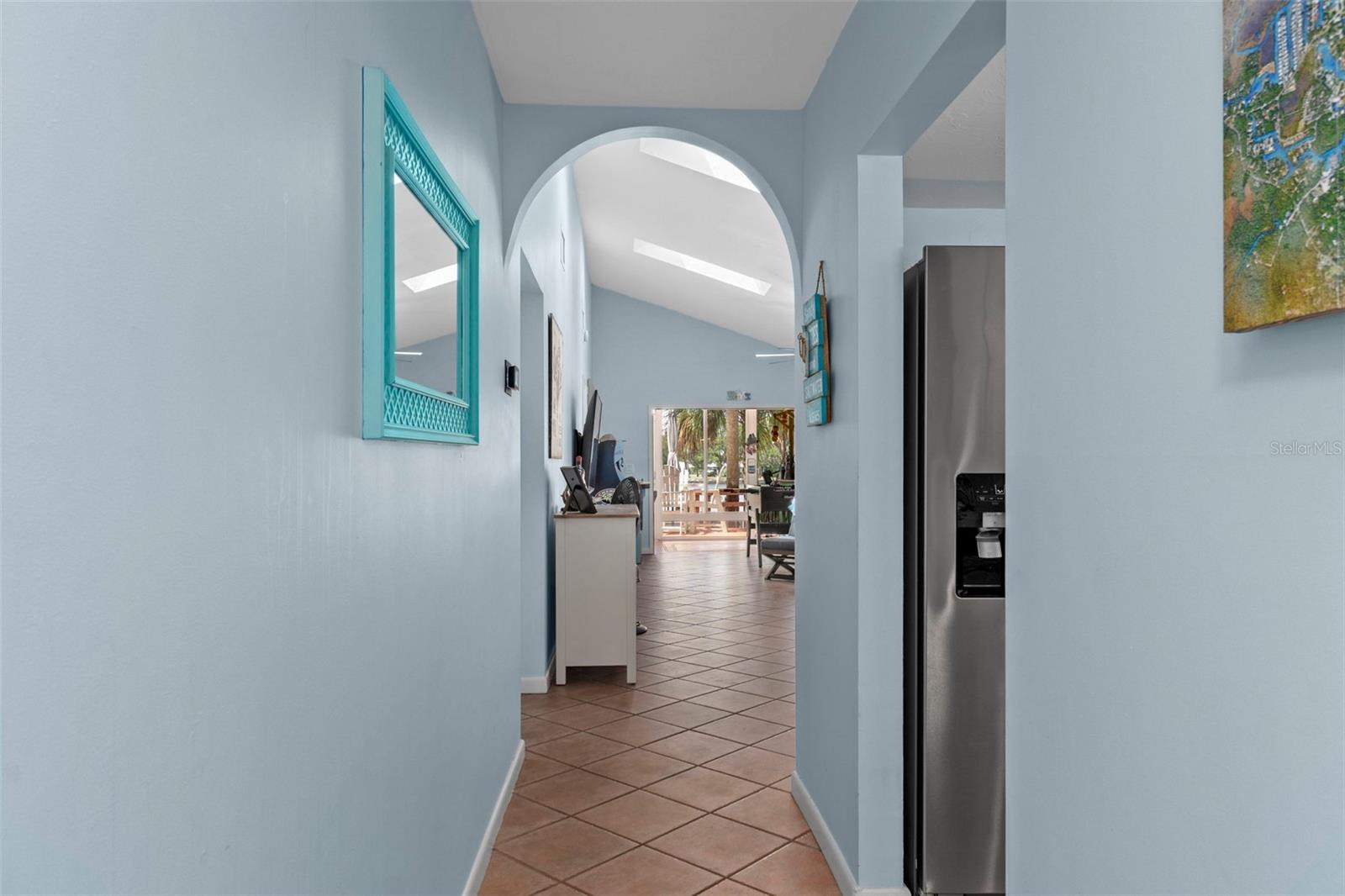 5250 S Riverview Cir Property Photo 6