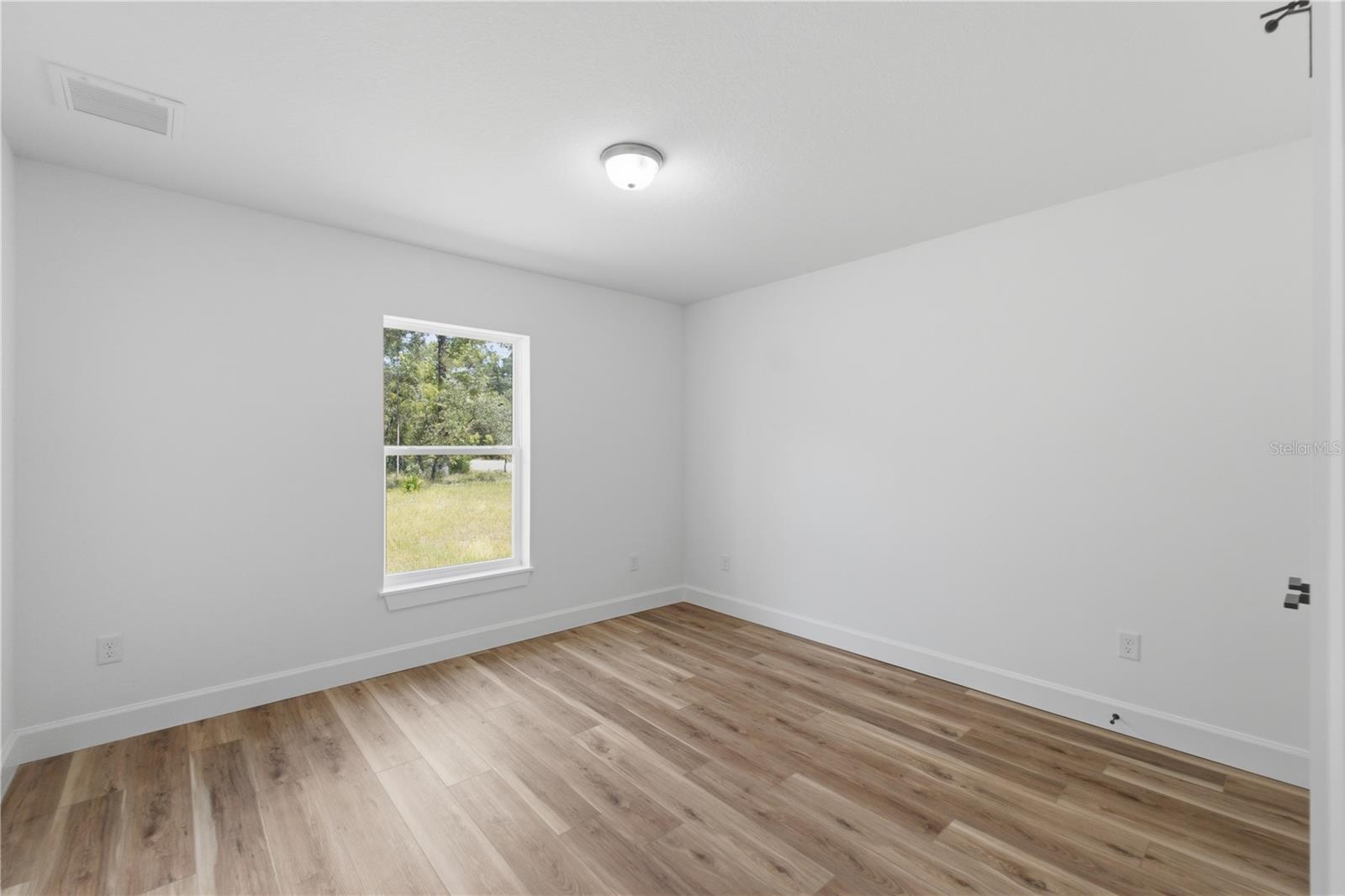 14586 Mocking Wren Rd Property Photo 32
