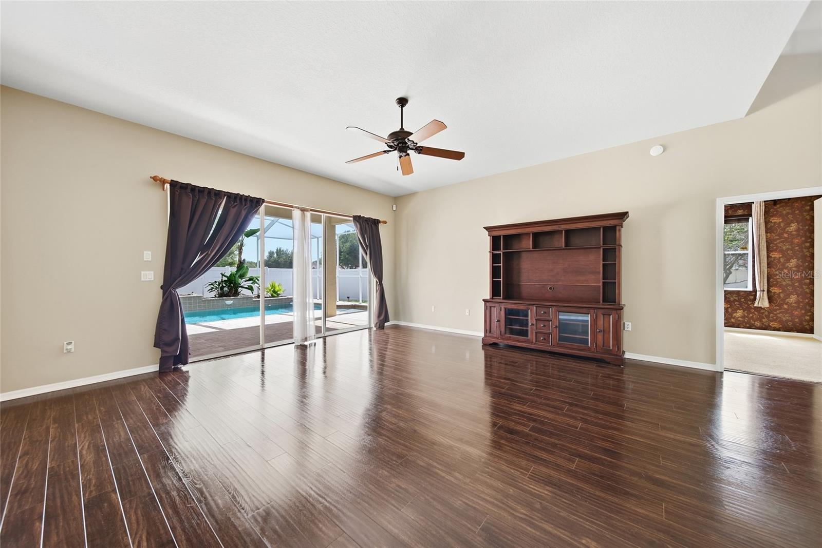 13038 Pastore Ct Property Photo 6