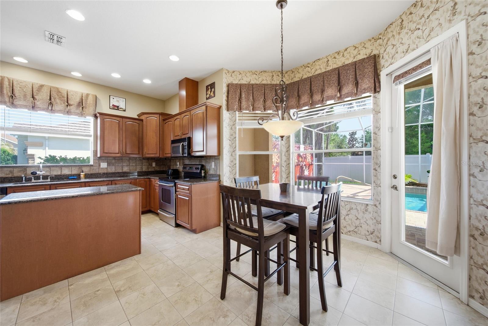 13038 Pastore Ct Property Photo 8