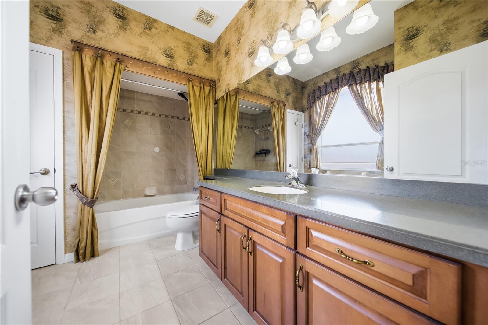 13038 Pastore Ct Property Photo 32
