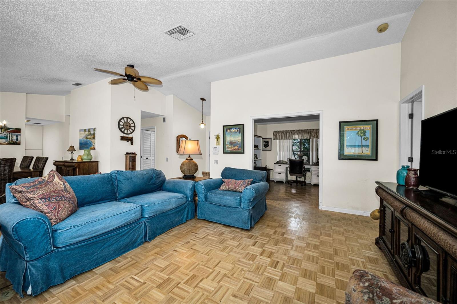 3114 Summervale Dr Property Photo 4