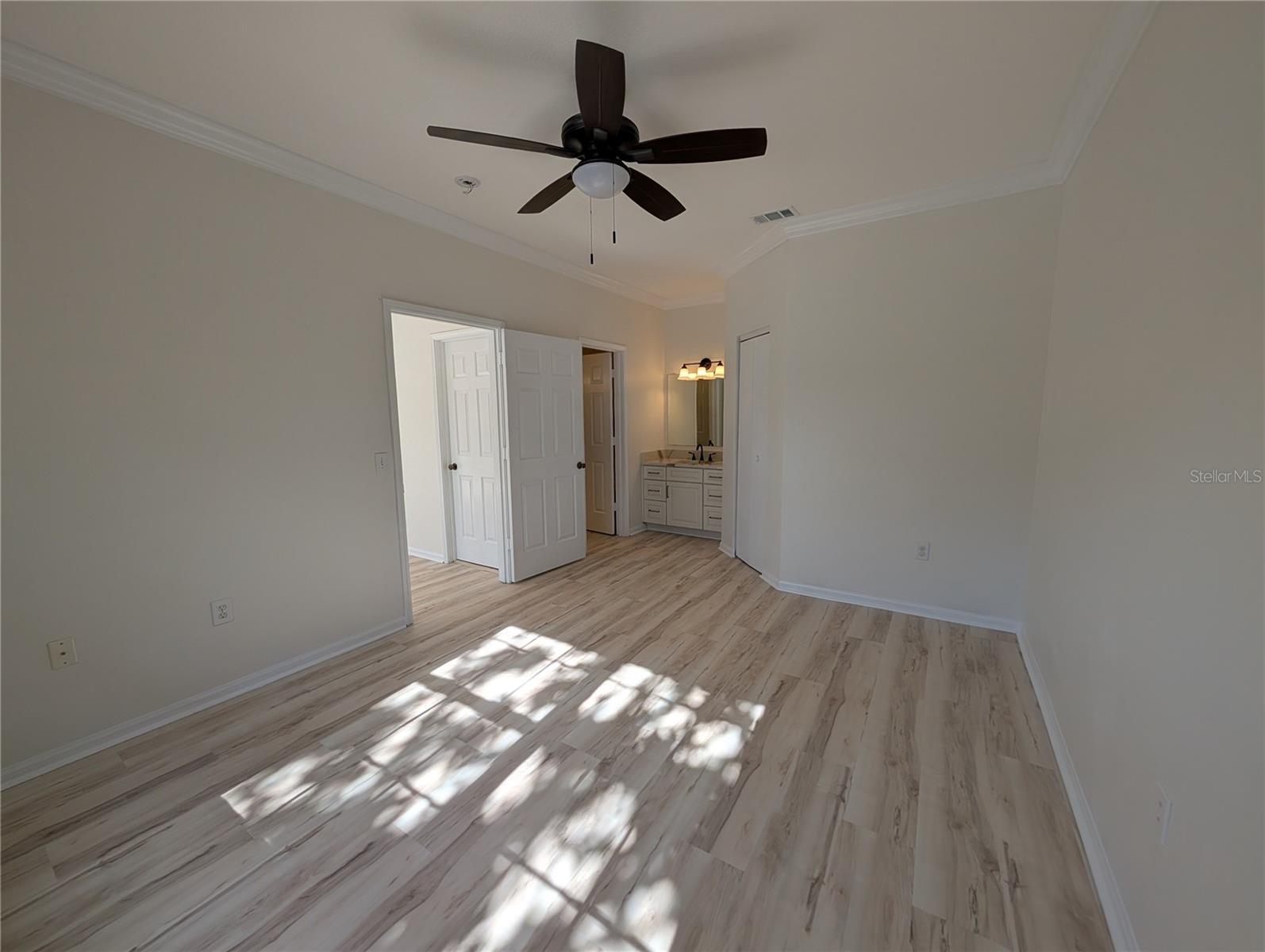 2107 Portofino Pl #30-302 Property Photo 4