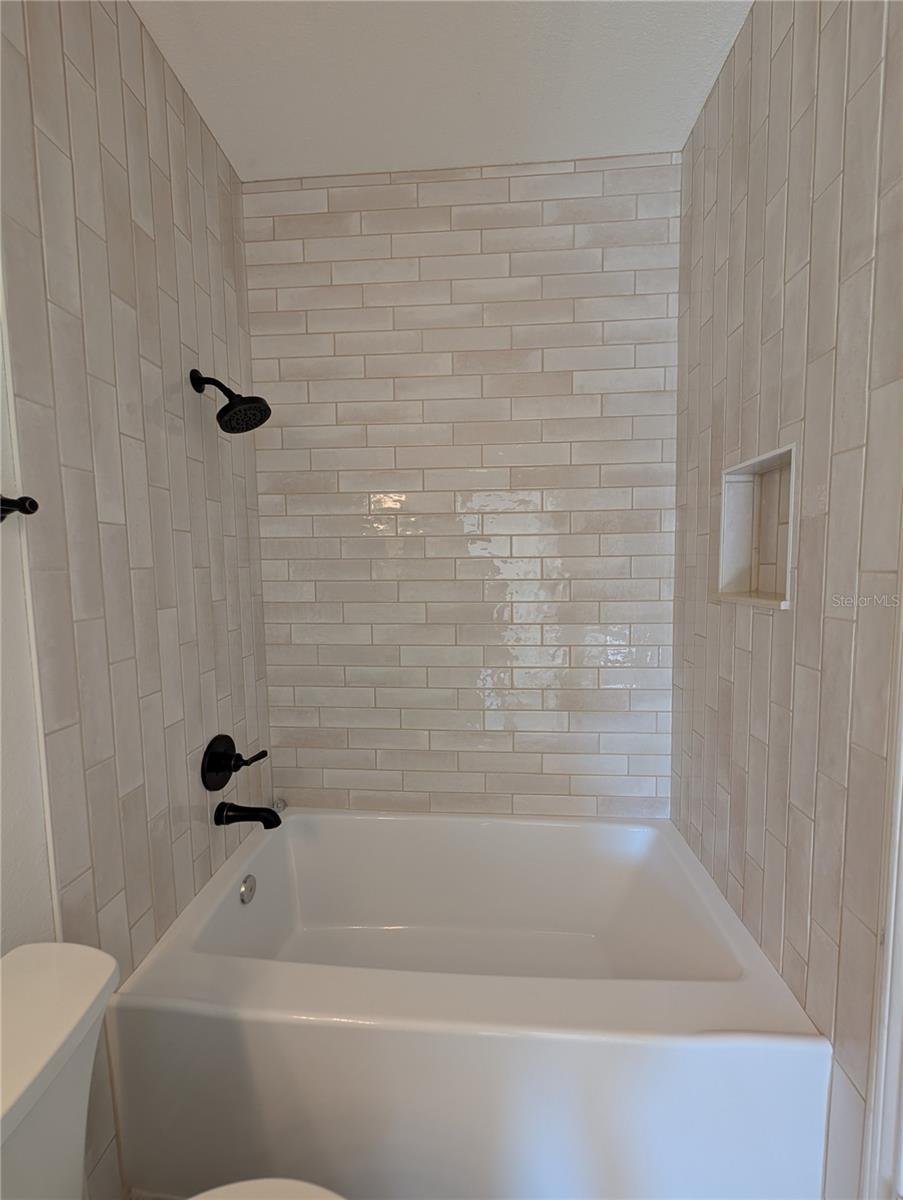 2107 Portofino Pl #30-302 Property Photo 13