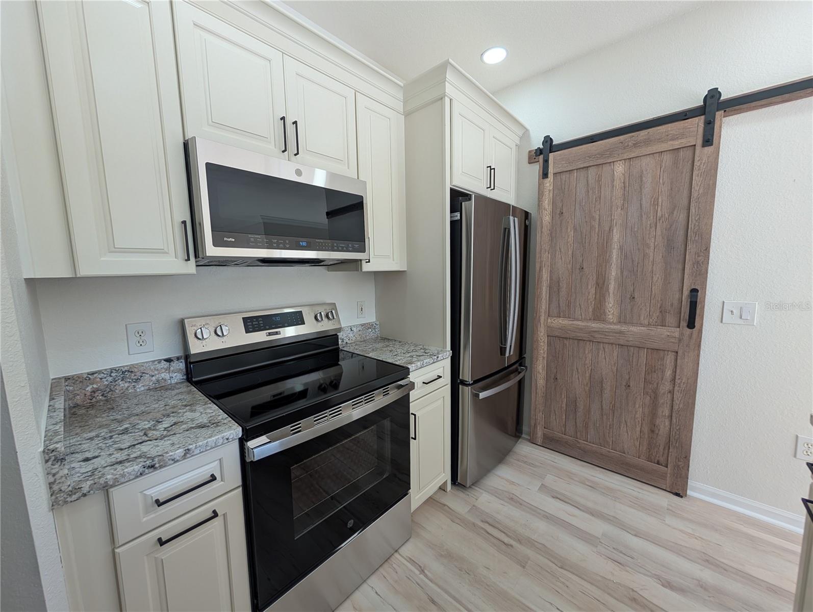 2107 Portofino Pl #30-302 Property Photo 17
