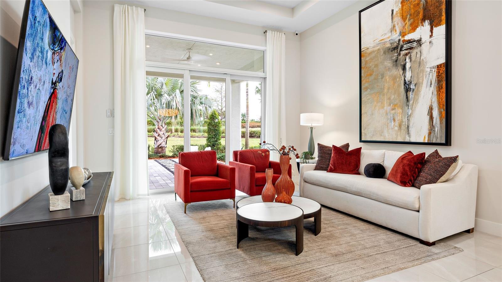 1580 Bellagio Loop Property Photo 8