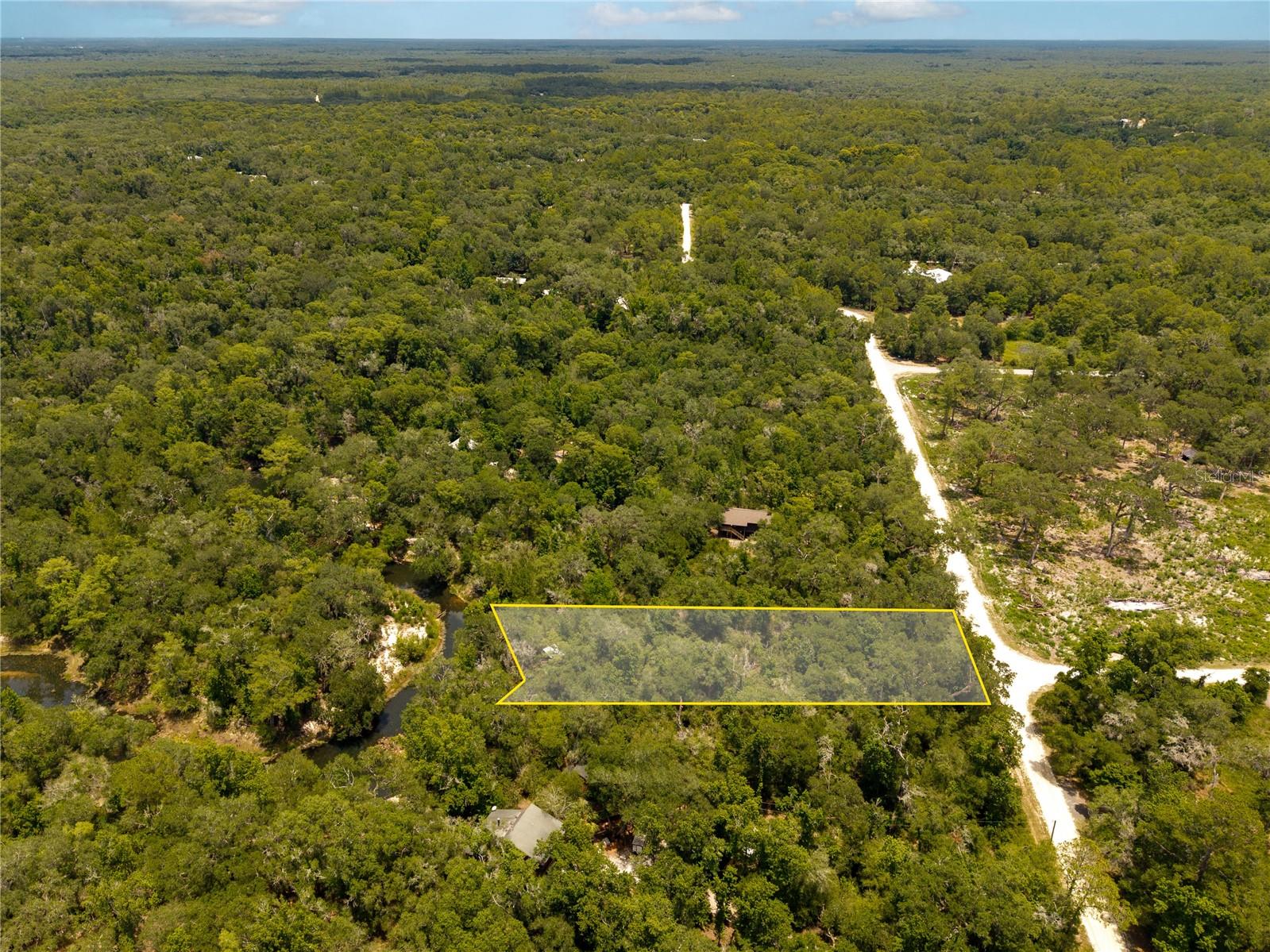 7333 Riverview Dr Property Photo 3