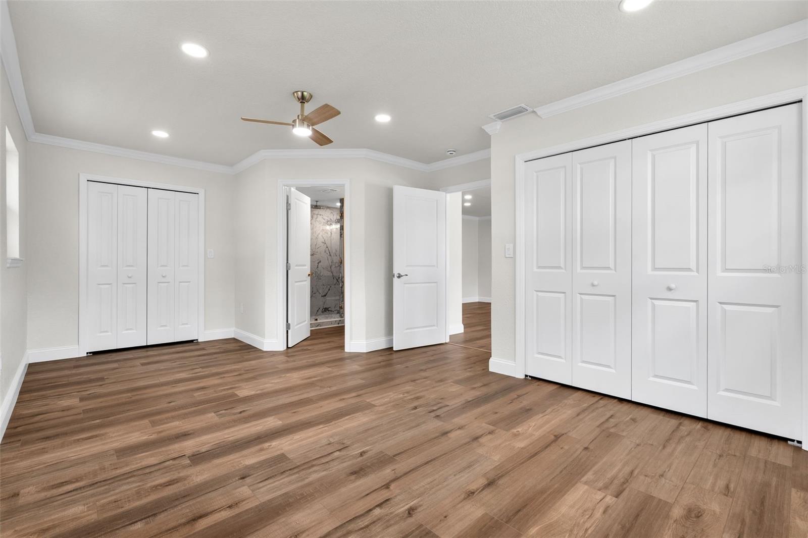 723 W Bayshore Dr Property Photo 18
