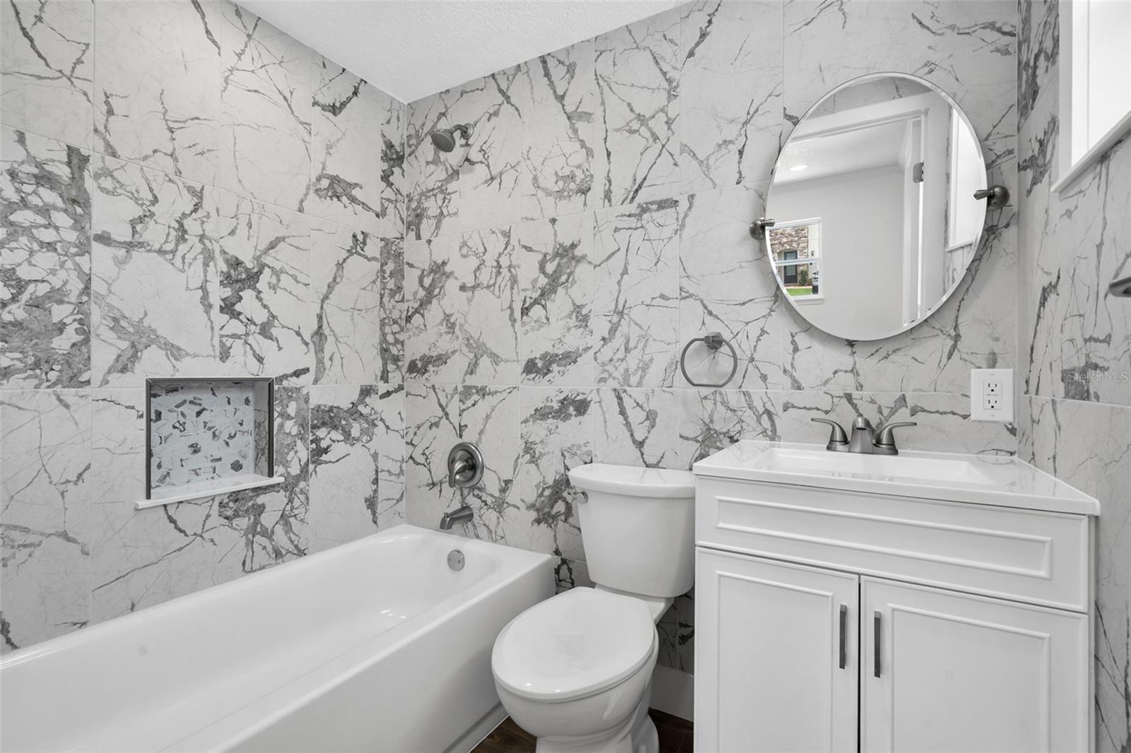 723 W Bayshore Dr Property Photo 29