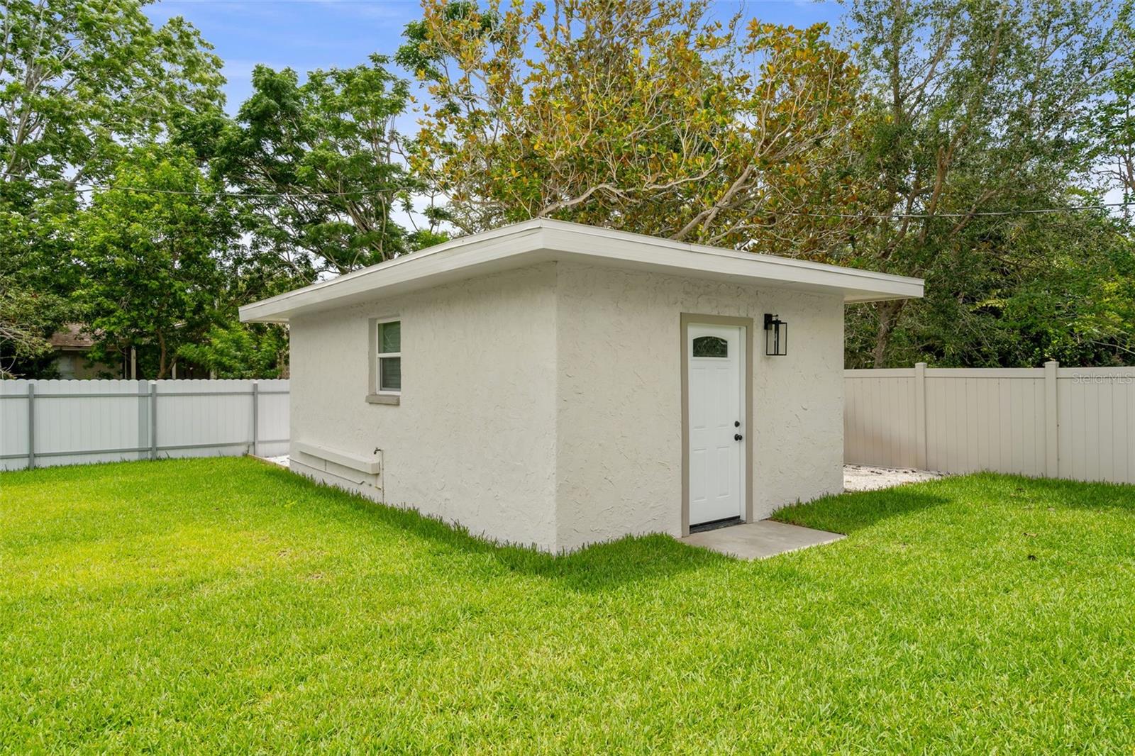 723 W Bayshore Dr Property Photo 39
