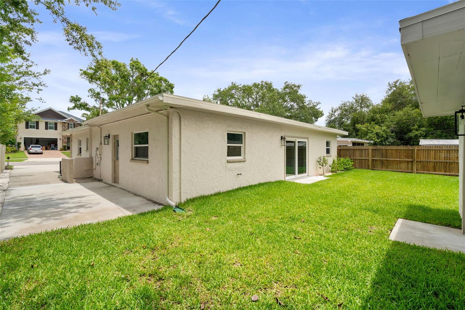 723 W Bayshore Dr Property Photo 40
