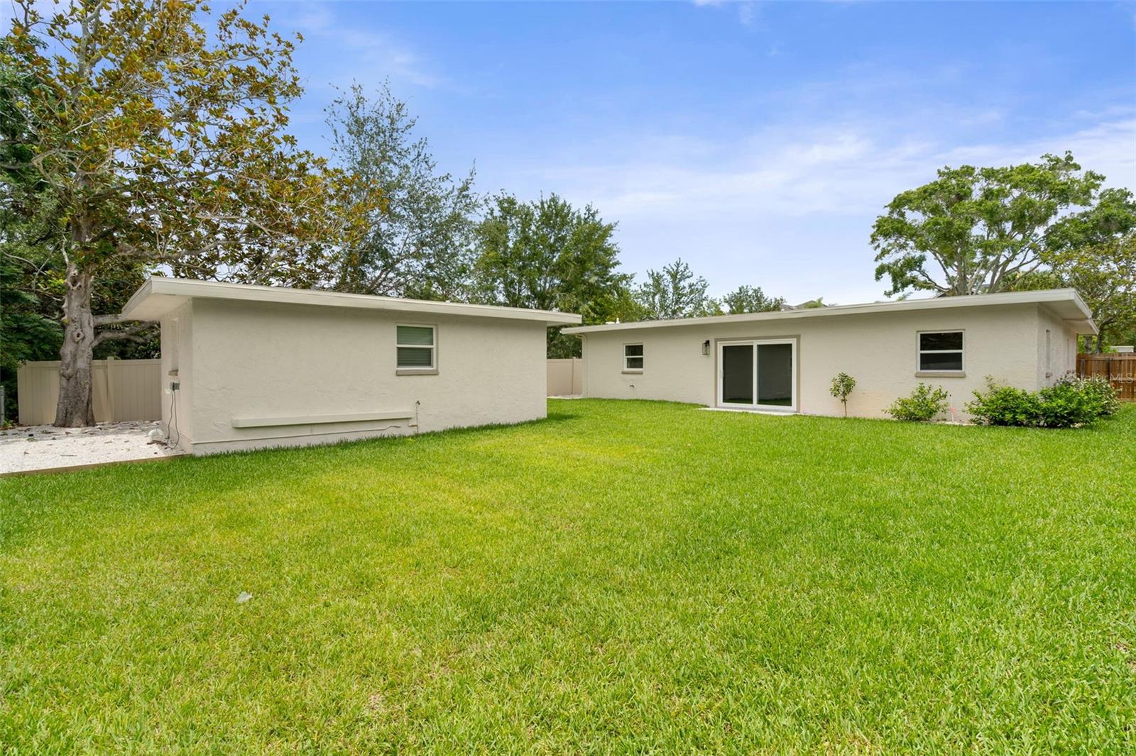 723 W Bayshore Dr Property Photo 41
