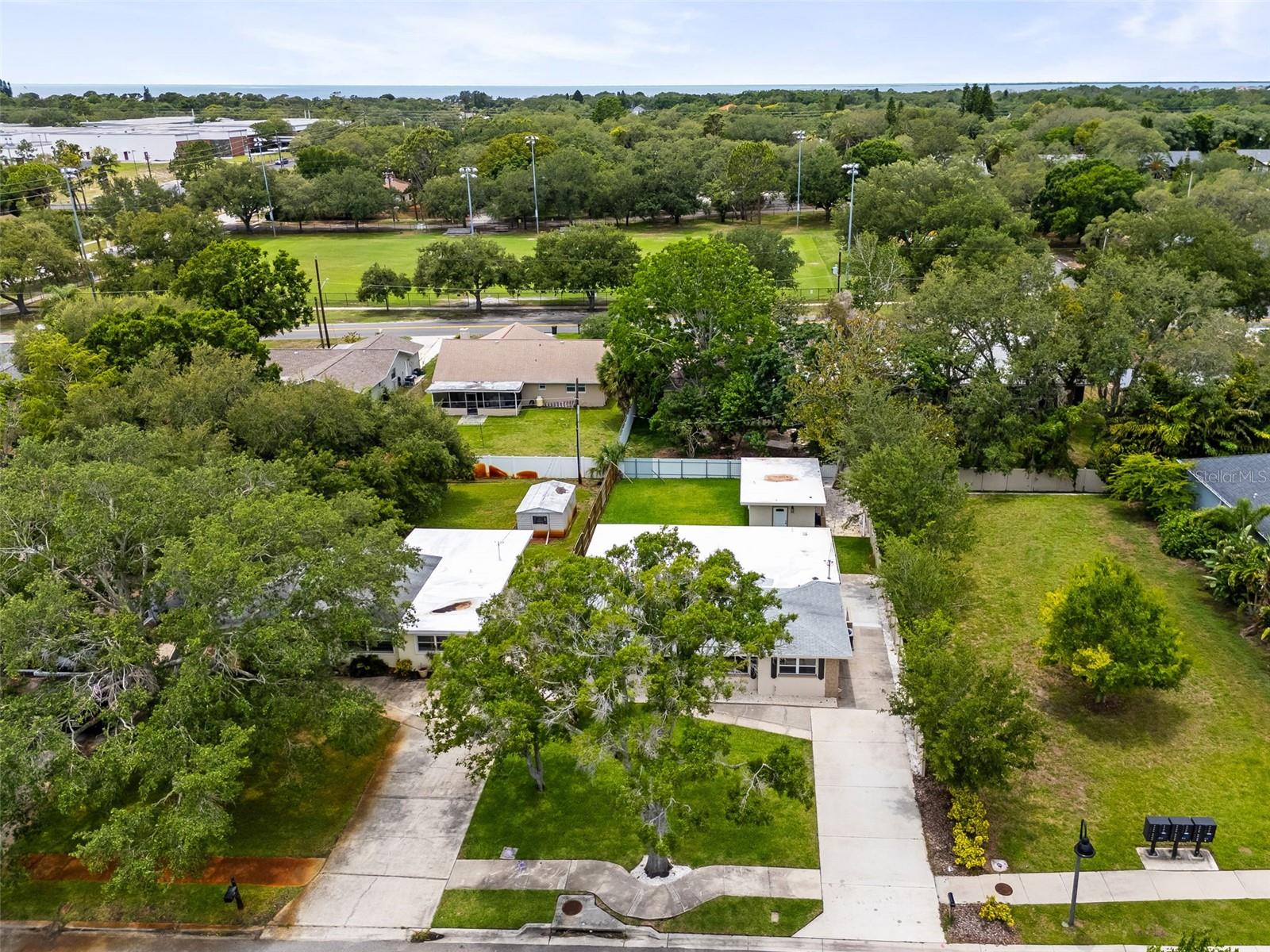 723 W Bayshore Dr Property Photo 49