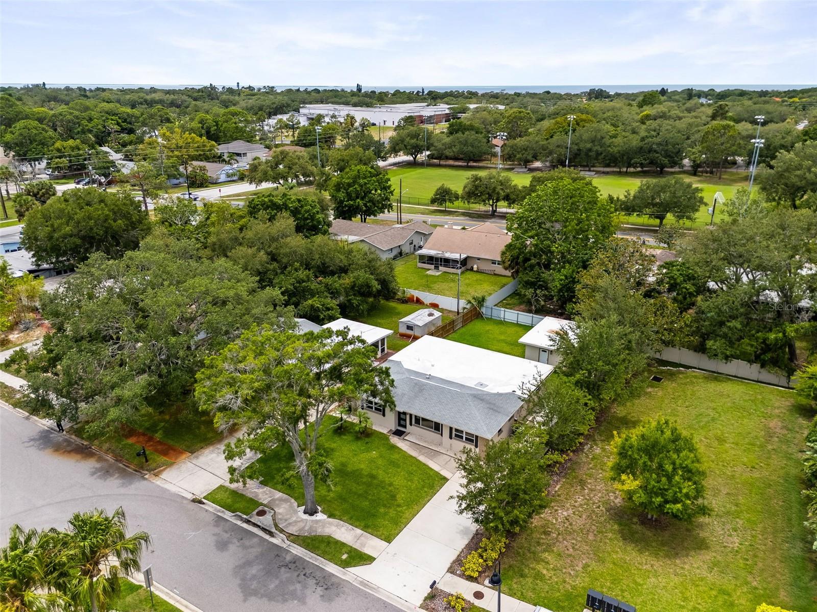 723 W Bayshore Dr Property Photo 50