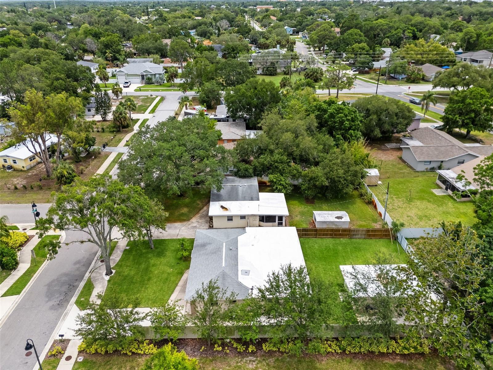 723 W Bayshore Dr Property Photo 51