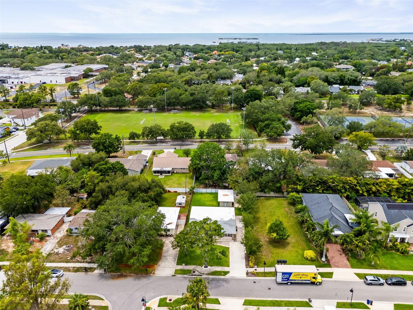 723 W Bayshore Dr Property Photo 55