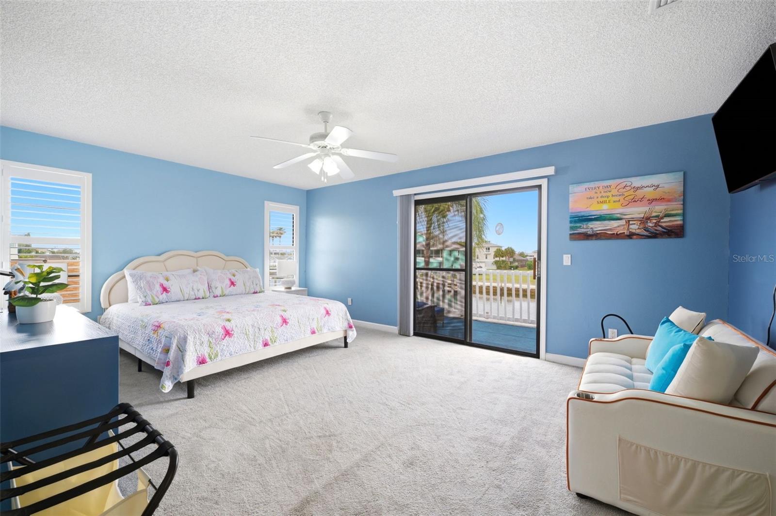 4262 Paradise Cir Property Photo 7