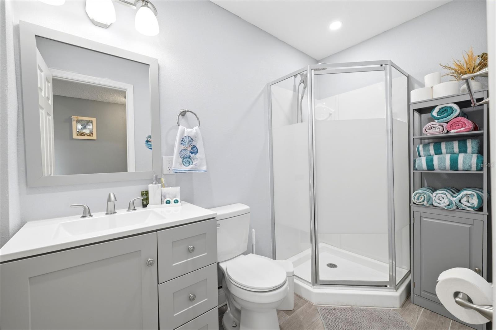 4262 Paradise Cir Property Photo 23