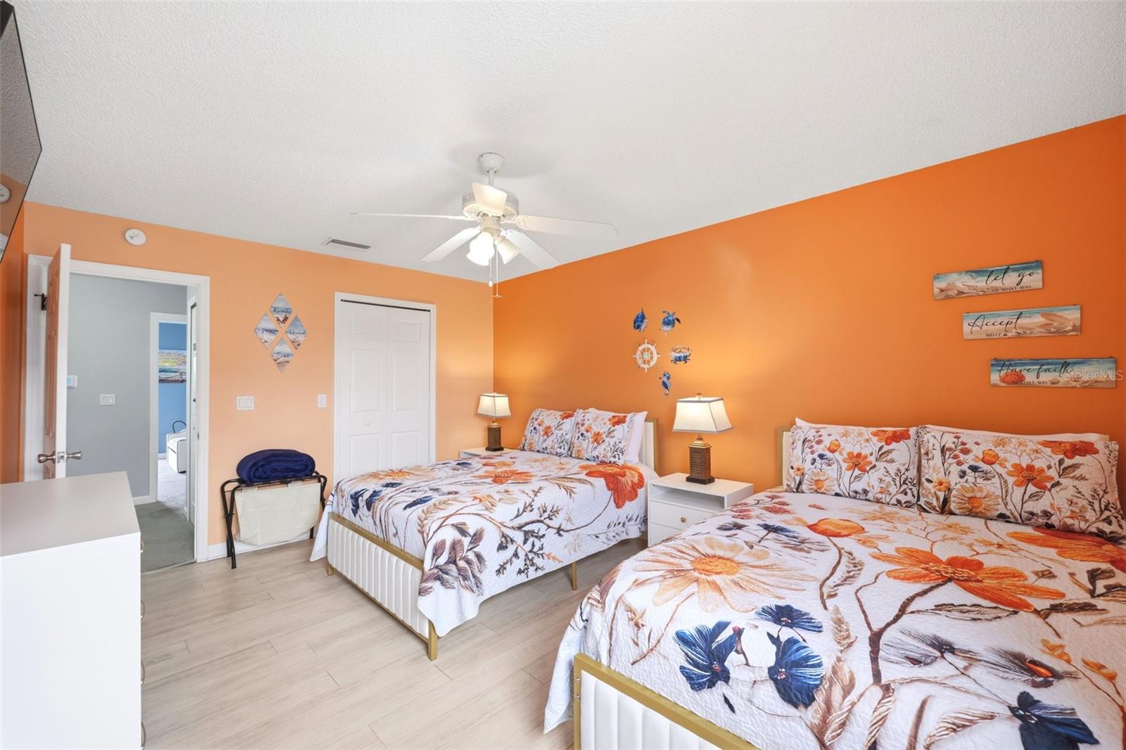 4262 Paradise Cir Property Photo 44