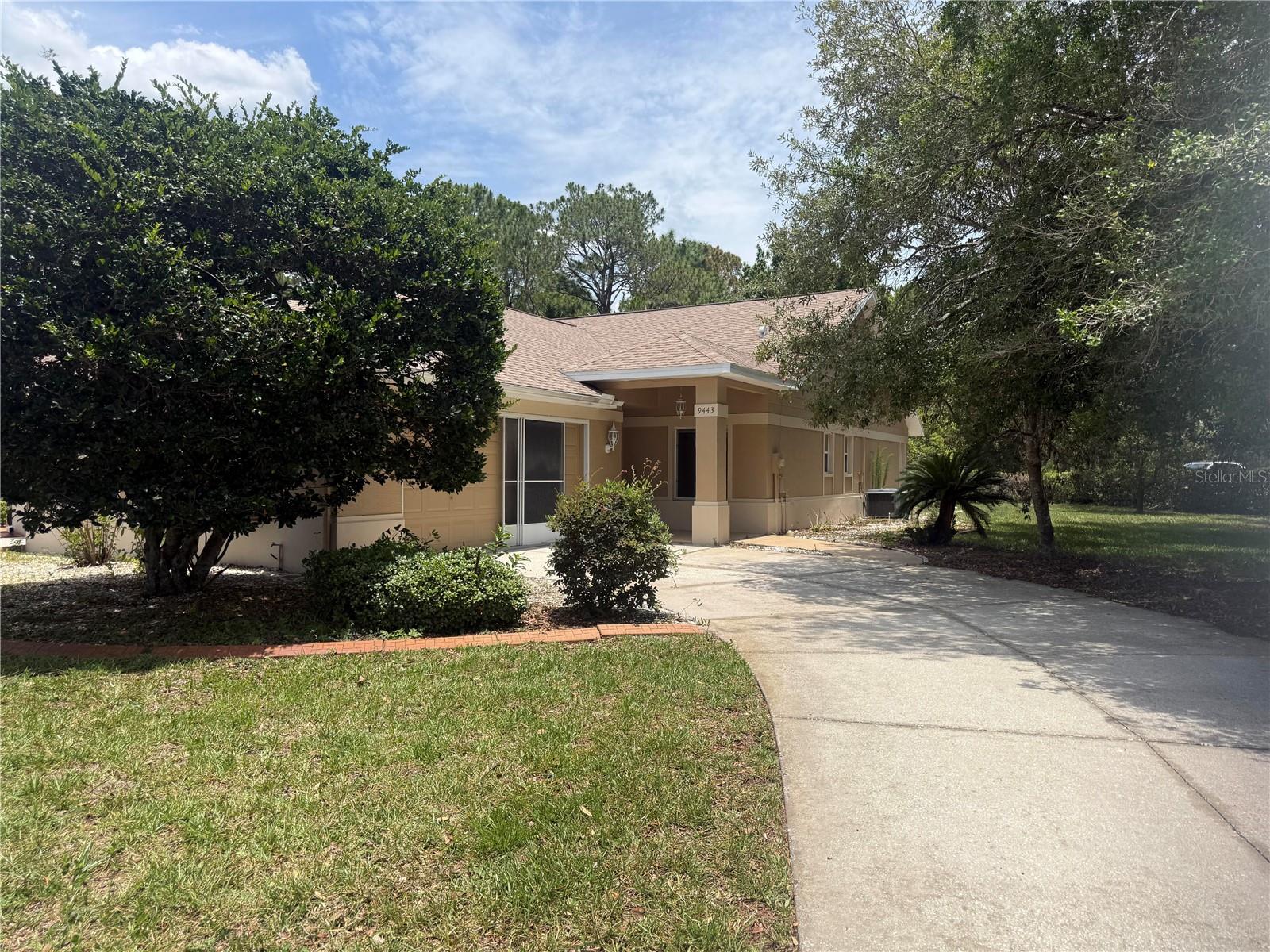 9443 Burnam Dr Property Photo 1