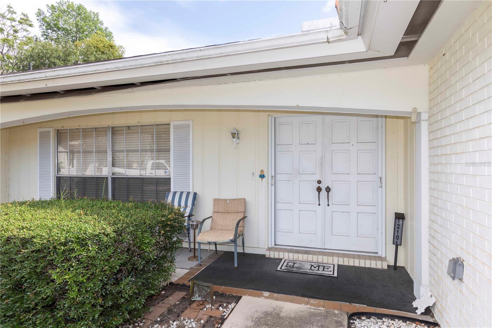 12101 Longstrap Ln Property Photo 17