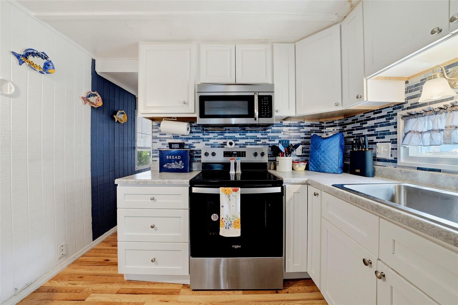 6439 Tower Dr Property Photo 10