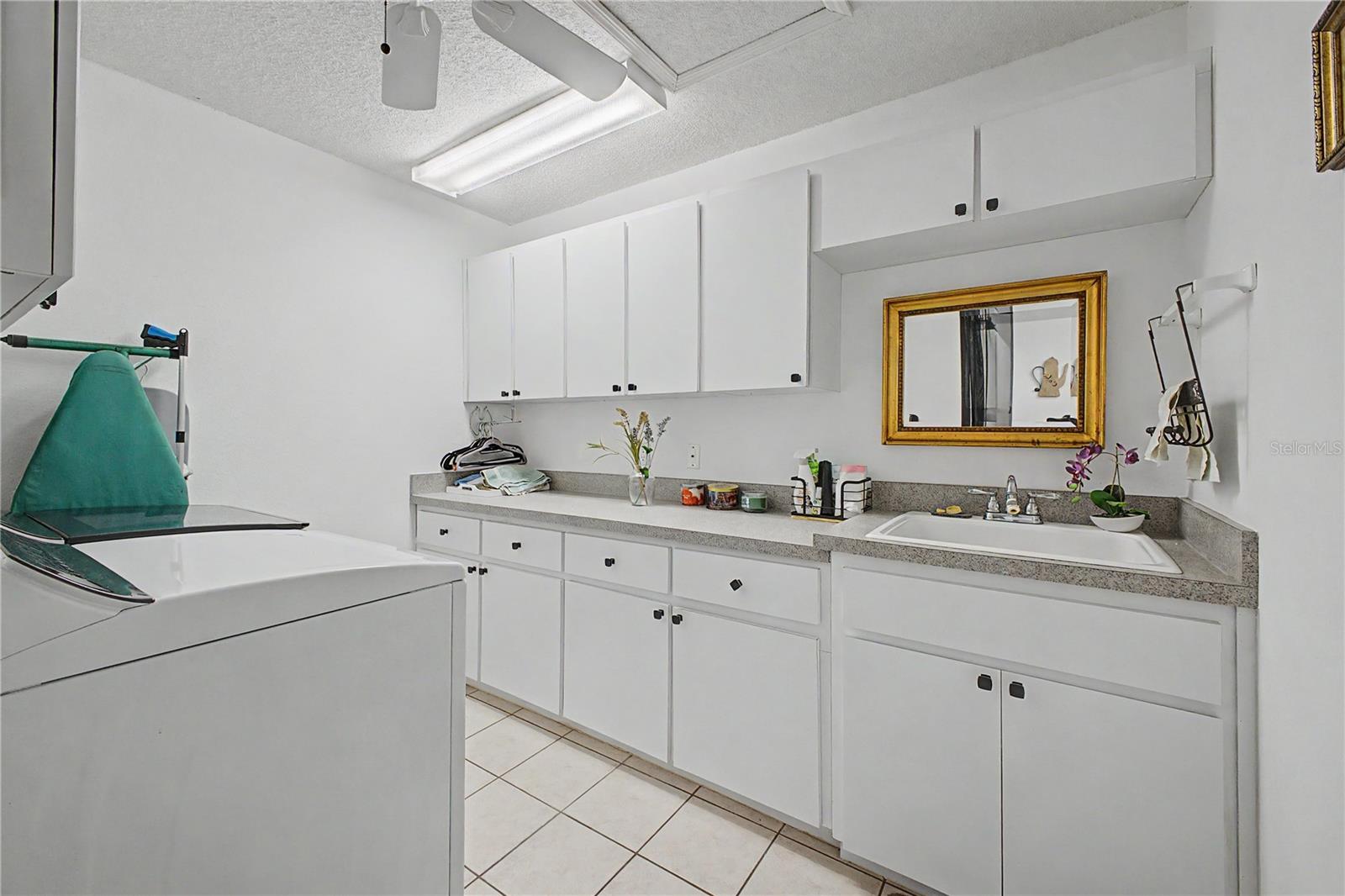 11408 Deercroft Ct Property Photo 12