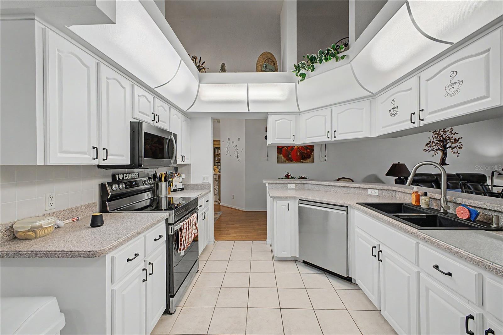 11408 Deercroft Ct Property Photo 13
